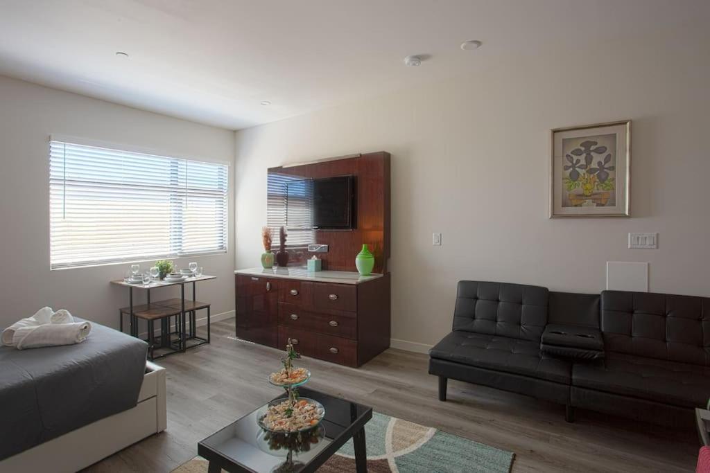 Lovely Studio W Full Kitchen In Heart Of San Diego Extérieur photo